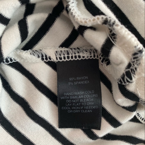WHITE HOUSE BLACK MARKET Striped V-Neck Blouse - Picture 11 of 11